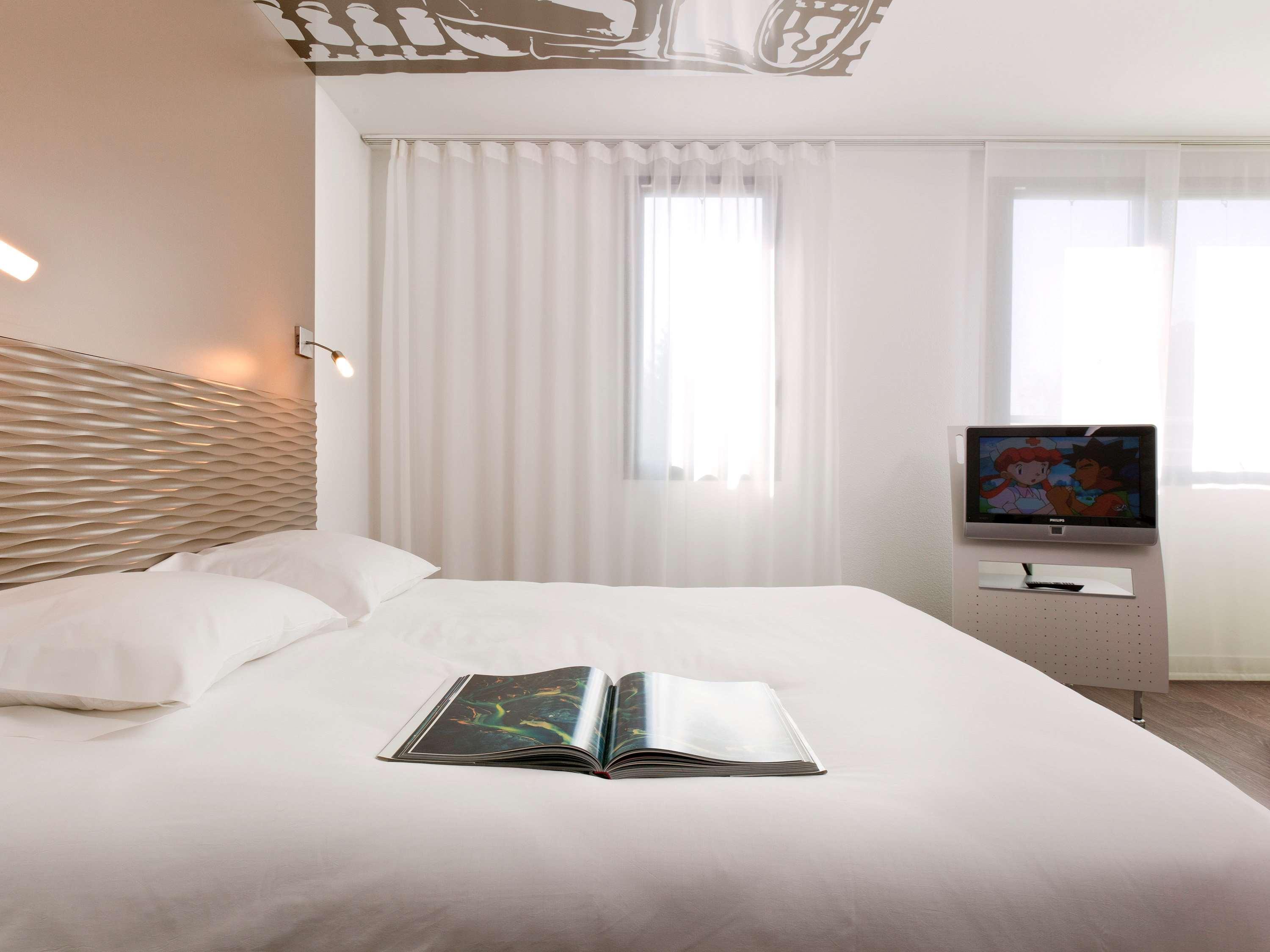 Отель Ibis Styles Lille Aeroport Экстерьер фото