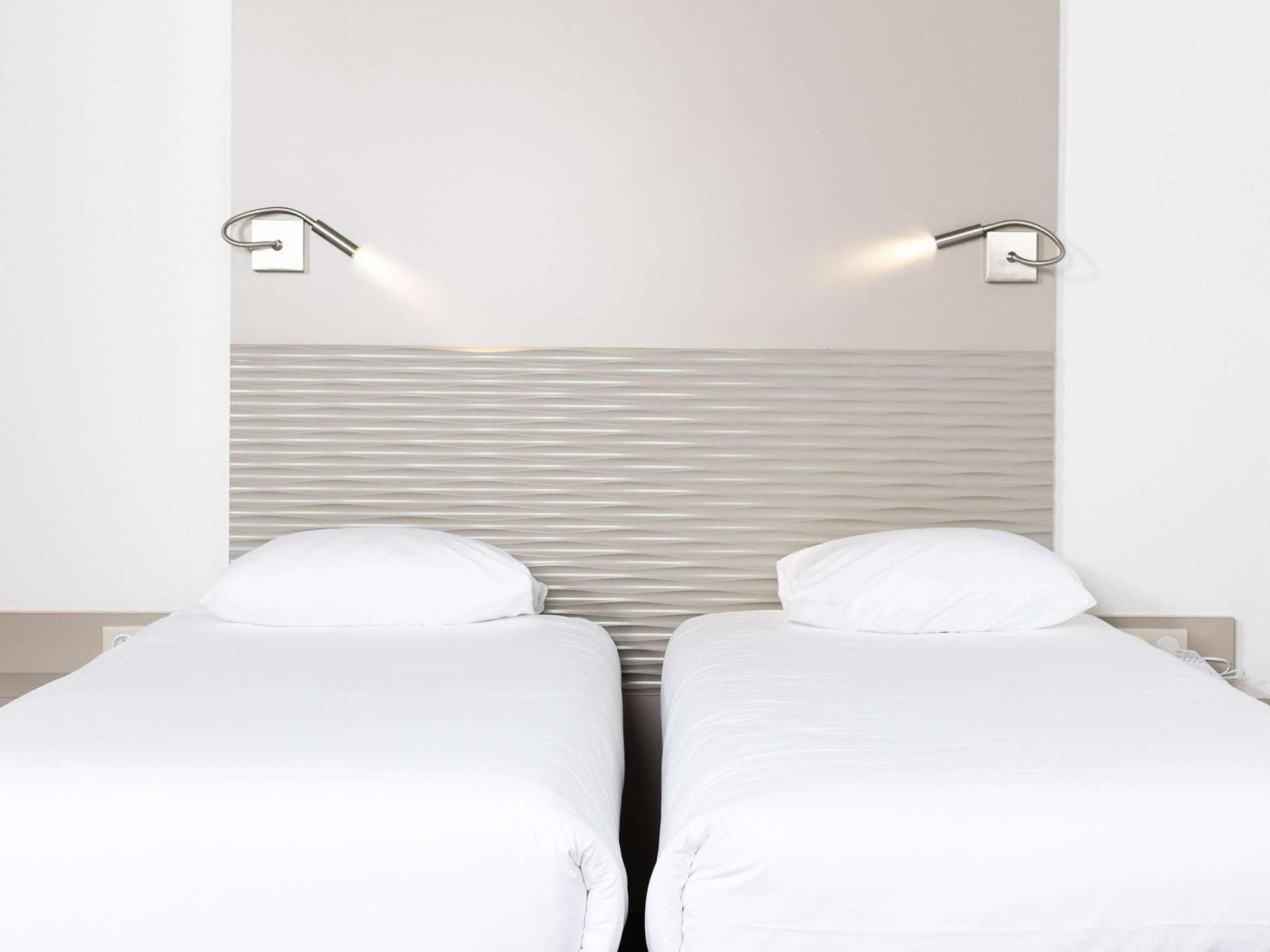Отель Ibis Styles Lille Aeroport Экстерьер фото