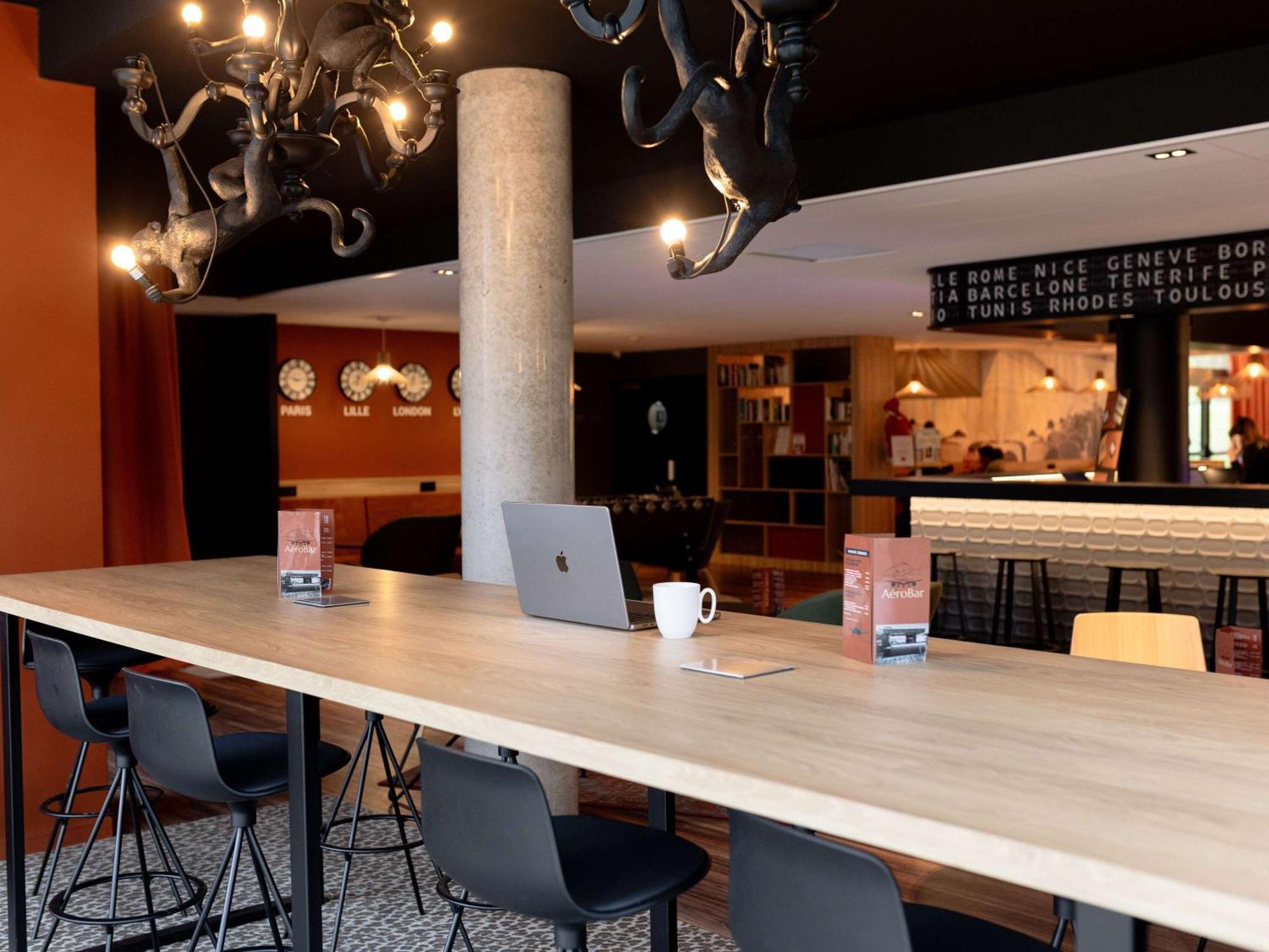 Отель Ibis Styles Lille Aeroport Экстерьер фото