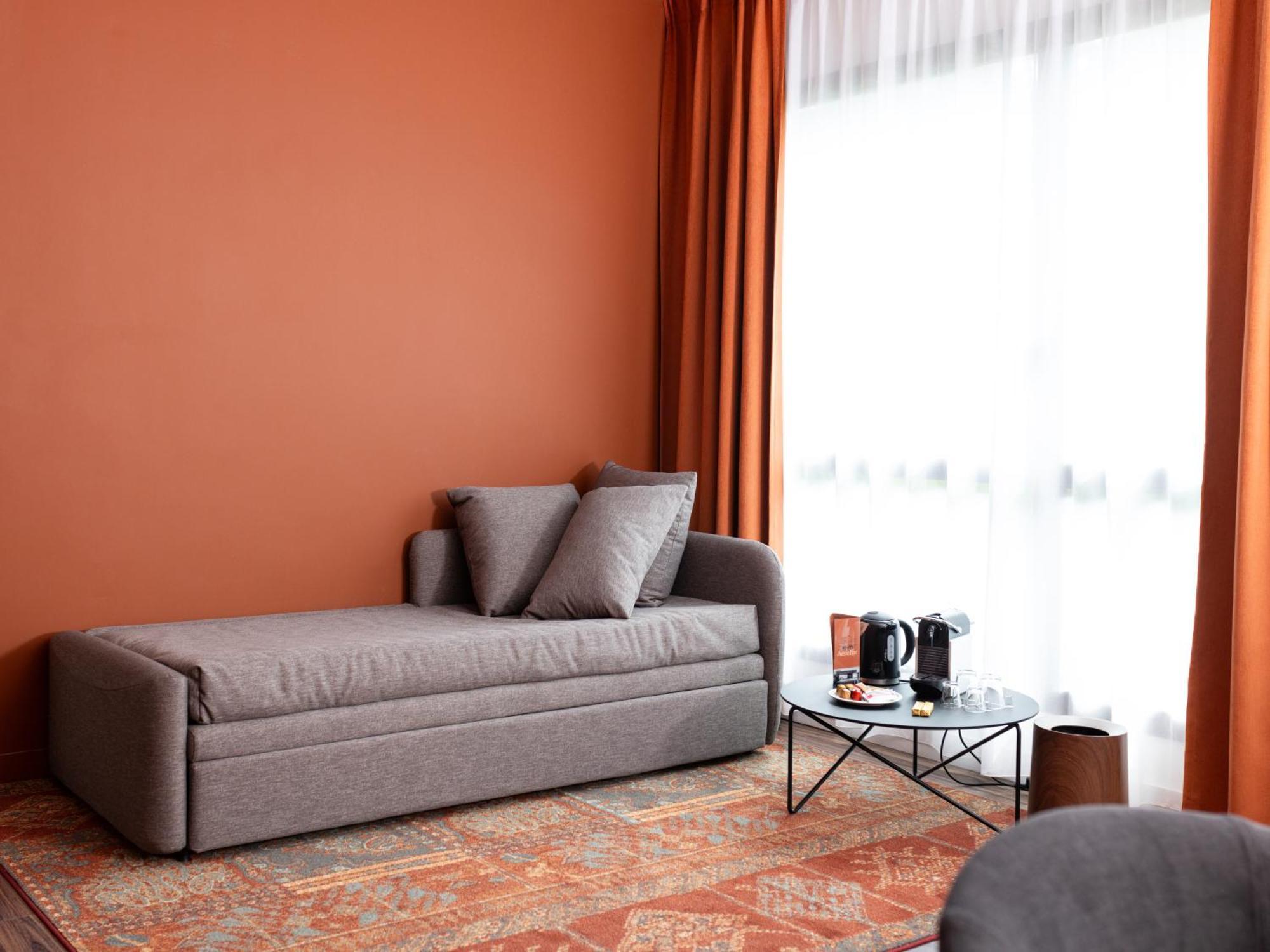 Отель Ibis Styles Lille Aeroport Экстерьер фото