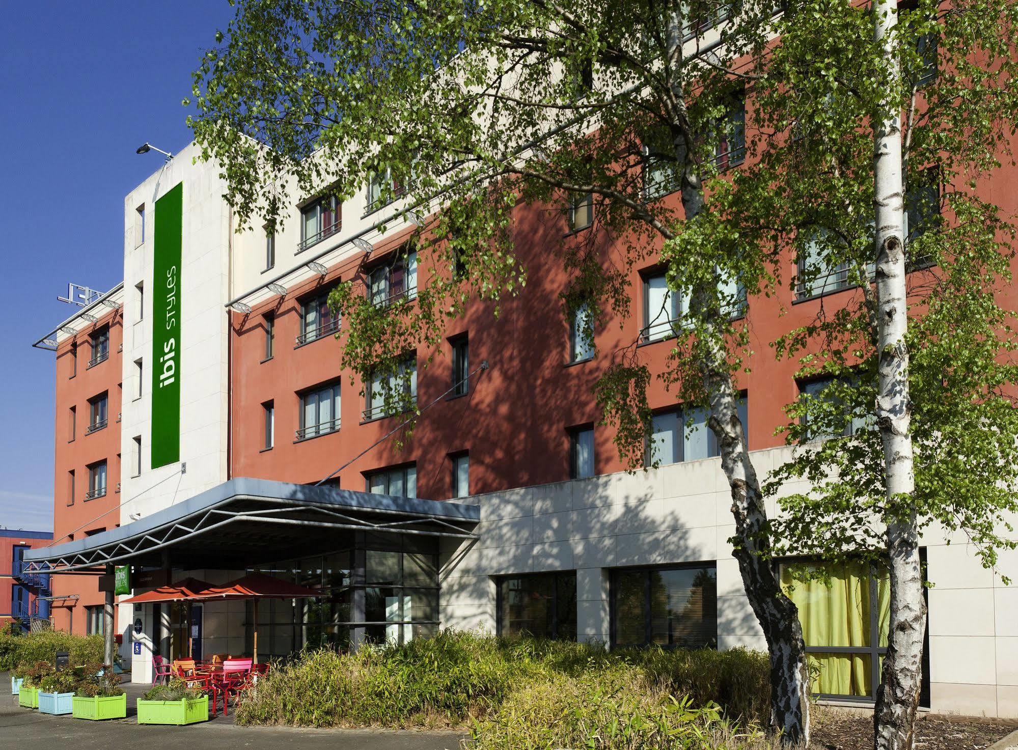Отель Ibis Styles Lille Aeroport Экстерьер фото